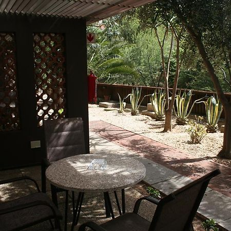 De Vagebond Hotel-Pension Windhoek Kültér fotó